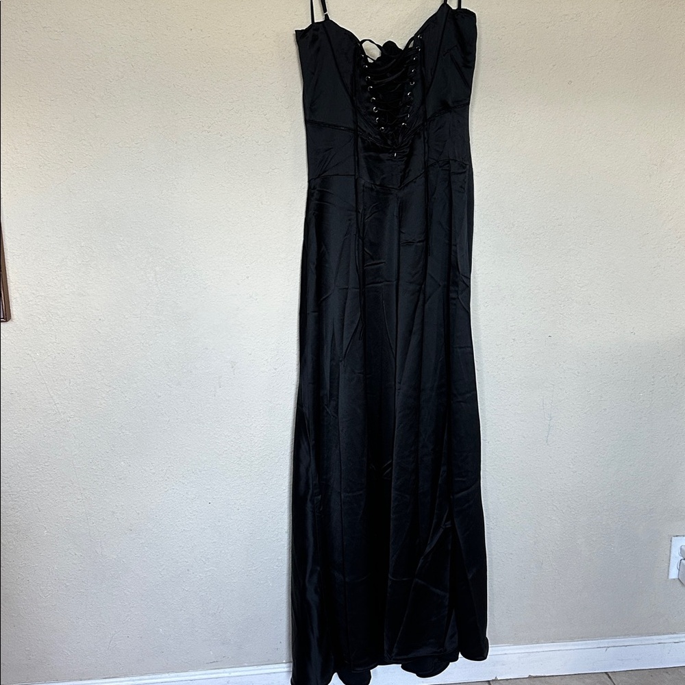 HOUSE OF CB‎ 'Anabella' Black Lace Up Maxi Dress NWOT size L A-C - Picture 15 of 16